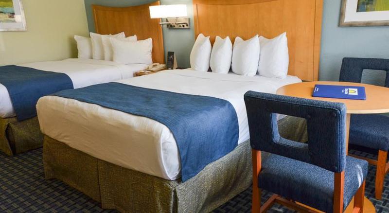 Days Inn By Wyndham Cocoa Cruiseport West At I-95/524 Exteriör bild
