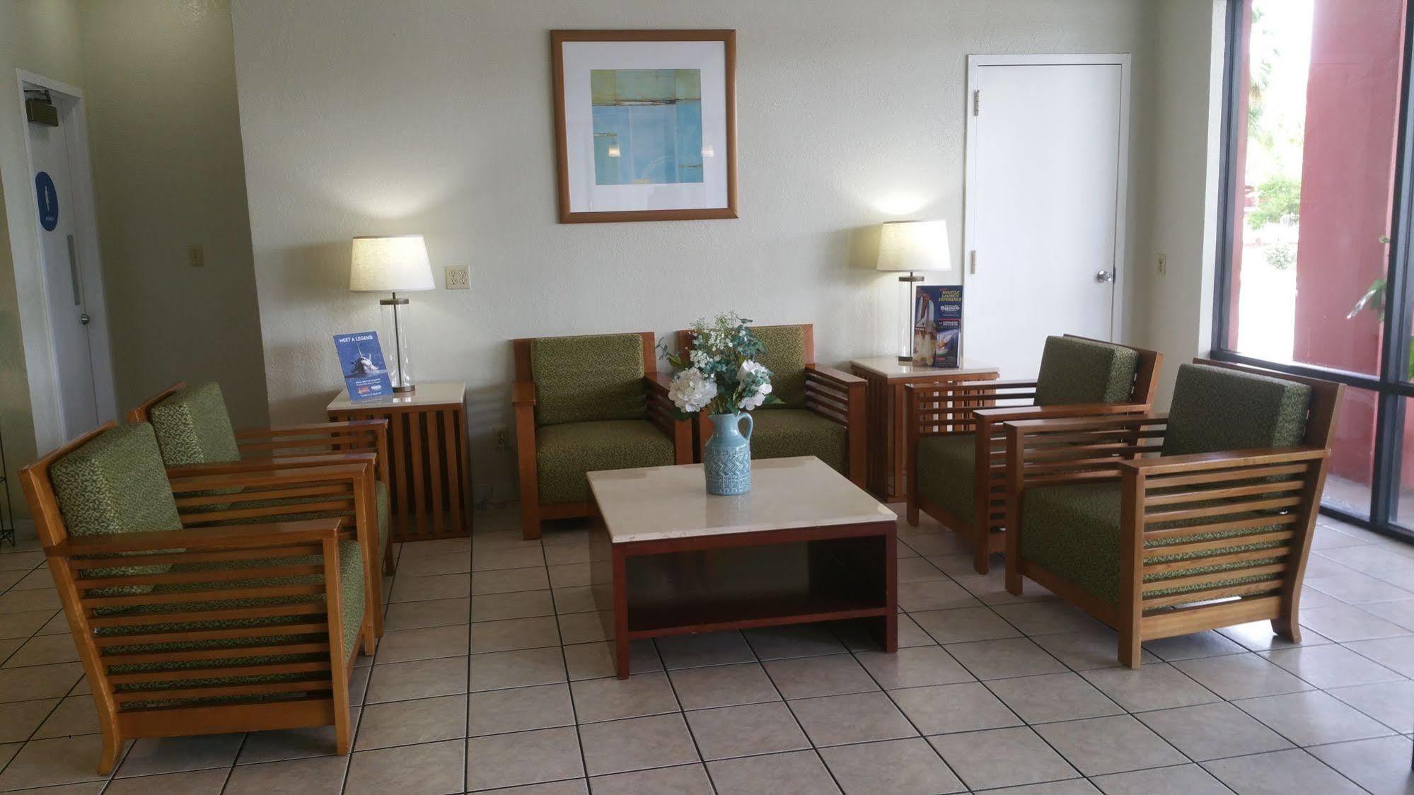 Days Inn By Wyndham Cocoa Cruiseport West At I-95/524 Exteriör bild